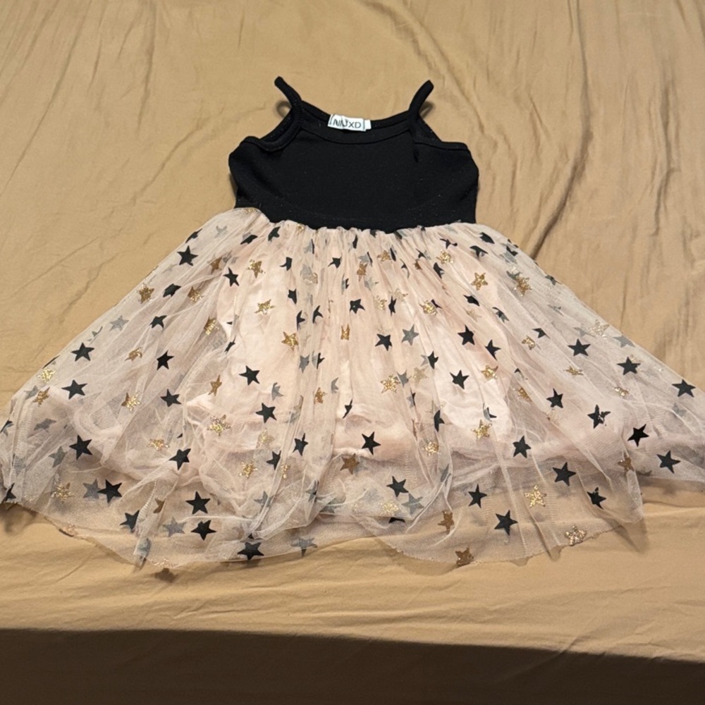 NNJXD Black and Cream/Pink Star Tulle Dress - Size Small
